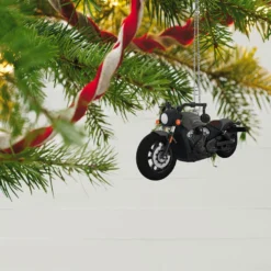 Hallmark Indian Motorcycle® Scout Bobber 2023 Metal Ornament -Outlet Gift Echoes Store Black Indian Motorcycle Keepsake Ornament 2199QXI6037 02