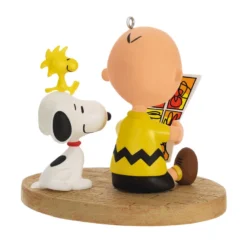 Hallmark The Peanuts® Gang Sunday Morning Funnies Ornament -Outlet Gift Echoes Store Charlie Brown Reading Comics Keepsake Ornament 2199QXI7039 06