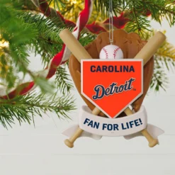 MLB Baseball Personalized Ornament, Tigers™ -Outlet Gift Echoes Store MLB Baseball Personalized Ornament Tigers 2499QHE1913B103 02