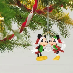Hallmark Disney Mickey And Minnie A Season Of Love Ornament -Outlet Gift Echoes Store Mickey and Minnie Hands Heart Keepsake Ornament 2099QXD6667 02