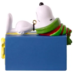 Peanuts® Snoopy Christmas Present Personalized Ornament -Outlet Gift Echoes Store Peanuts Snoopy Christmas Present Personalized Ornament 2499QHE1923B1 06