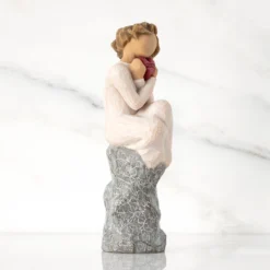 Willow Tree Embrace 2023 Figurine, 6" -Outlet Gift Echoes Store Willow Tree Embrace 2023 Figurine 28215 02